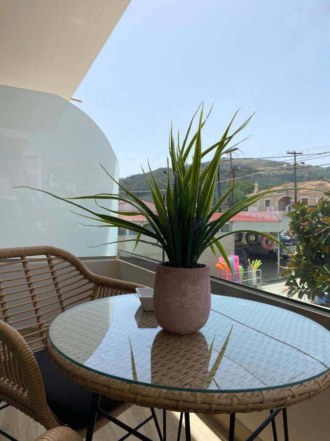 Roula Kotsonis Superior Apartment Аргаси Экстерьер фото